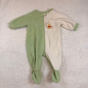VTG Disney Winnie the Pooh Split Color Fleece Footed Sleeper 0-3M Green Cream